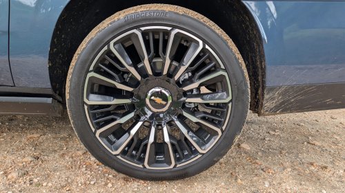 Chevy, SEAT, The 2026 Chevy Suburban’s Best Seat Isn’t The One You’re Paying $101K To Drive From | Review