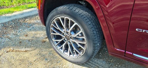 Jeep Gave The 2026 Grand Cherokee A Smaller Engine, But Kept The Best Stuff Intact | Review