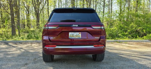 Jeep Gave The 2026 Grand Cherokee A Smaller Engine, But Kept The Best Stuff Intact | Review