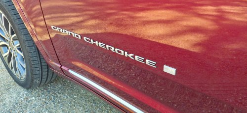 Jeep Gave The 2026 Grand Cherokee A Smaller Engine, But Kept The Best Stuff Intact | Review