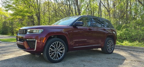 Jeep Gave The 2026 Grand Cherokee A Smaller Engine, But Kept The Best Stuff Intact | Review