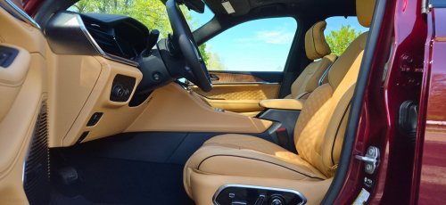 Jeep Gave The 2026 Grand Cherokee A Smaller Engine, But Kept The Best Stuff Intact | Review