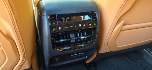 Jeep Gave The 2026 Grand Cherokee A Smaller Engine, But Kept The Best Stuff Intact | Review
