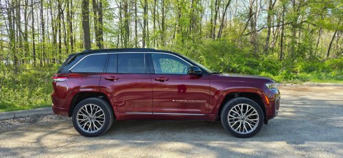 Jeep Gave The 2026 Grand Cherokee A Smaller Engine, But Kept The Best Stuff Intact | Review