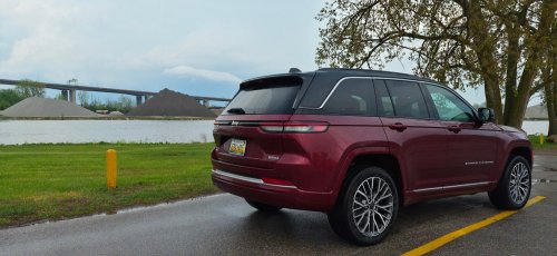 Jeep Gave The 2026 Grand Cherokee A Smaller Engine, But Kept The Best Stuff Intact | Review