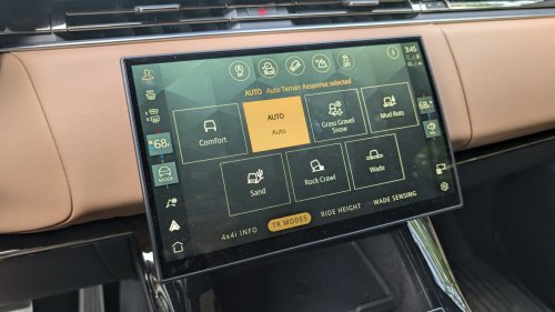 The 2026 Range Rover Sport PHEV Is A Master Of Nothing And That’s Its Trick | Review