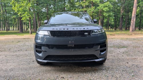 The 2026 Range Rover Sport PHEV Is A Master Of Nothing And That’s Its Trick | Review