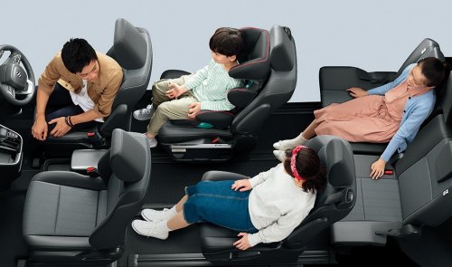 Suzuki’s New Minivan Now Has Room For Eight, And A Grille Sized For Twelve