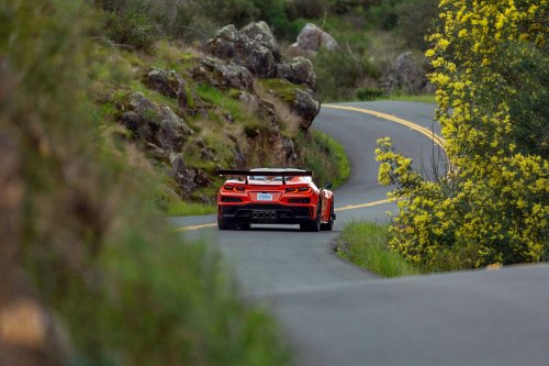A $255K Corvette Embarrassed A $4.3M Bugatti To 60 MPH