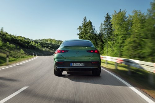 AMG’s New 603-HP GLE And GLS Hit 174 MPH With A Flat-Plane V8