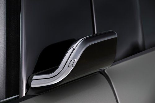 2027 BMW X5 Drops Door Handles For Wings, Adds A 435-Mile Electric iX5