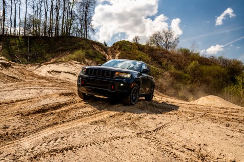 Jeep, Jeep Grand Cherokee, 2027 Jeep Grand Cherokee Ushers In Return Of Trailhawk and Overland Trims