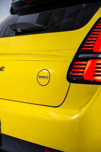 These Rally-Inspired EVs From France And China Look Like They Were Separated At Birth