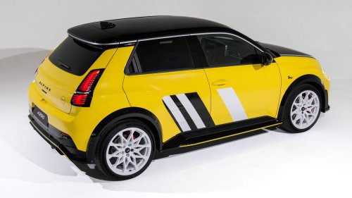 A 141-HP Chinese Hatch And A 215-HP Alpine Dressed As The Same Rally Car
