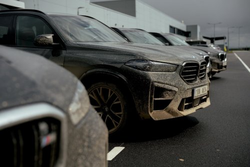 BMW Demonstrates Armored X5 And 7-Series To VIP Clients