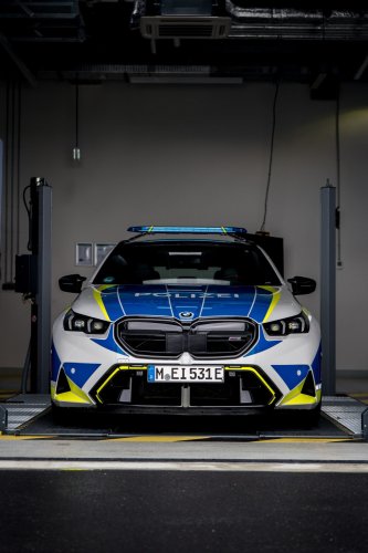 BMW Let 67 Buyers Test Its Bulletproof Cars, One Shrugs Off Explosives