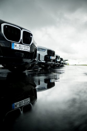 BMW Demonstrates Armored X5 And 7-Series To VIP Clients