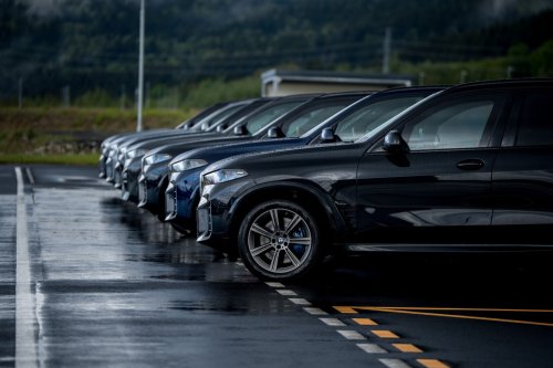 BMW Let 67 Buyers Test Its Bulletproof Cars, One Shrugs Off Explosives