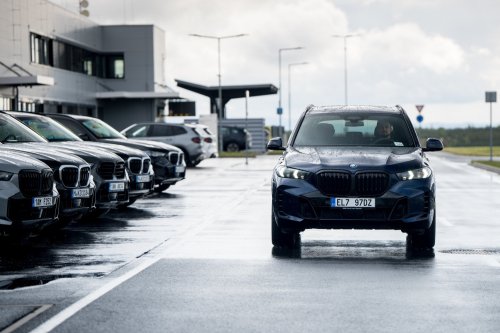 BMW Let 67 Buyers Test Its Bulletproof Cars, One Shrugs Off Explosives