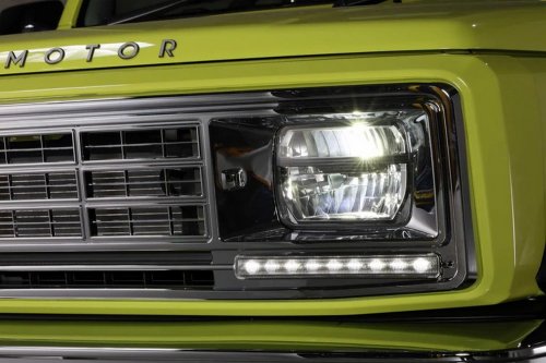 This $21K Mini Chevy K5 Blazer Is Actually A 64-HP Suzuki Jimny