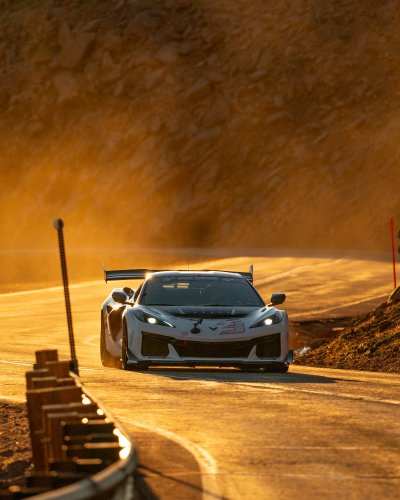 Corvette ZR1X Sets New Pikes Peak Production Record, But Ford Wins Overall