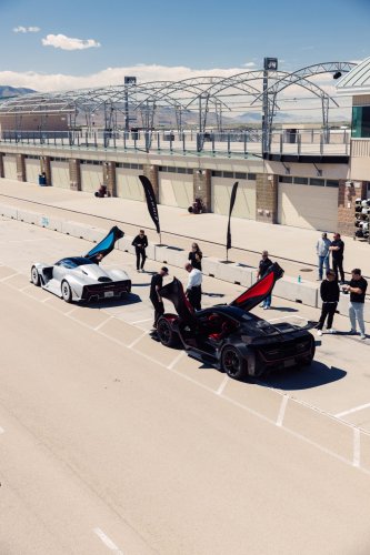 This Rare Czinger 21C Has Fading Carbon Fiber To Make Koenigsegg Jealous