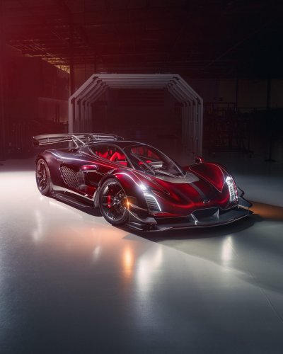 Czinger, Koenigsegg, This Rare Czinger 21C Has Fading Carbon Fiber To Make Koenigsegg Jealous