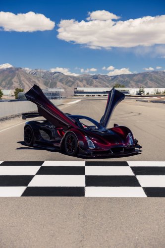 This Rare Czinger 21C Has Fading Carbon Fiber To Make Koenigsegg Jealous