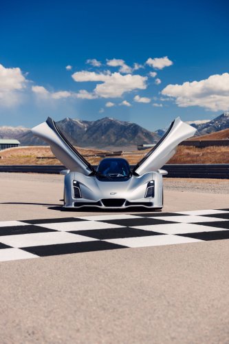 This Rare Czinger 21C Has Fading Carbon Fiber To Make Koenigsegg Jealous
