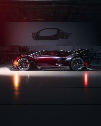 Czinger, Koenigsegg, This Rare Czinger 21C Has Fading Carbon Fiber To Make Koenigsegg Jealous
