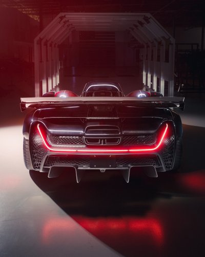 This Rare Czinger 21C Has Fading Carbon Fiber To Make Koenigsegg Jealous
