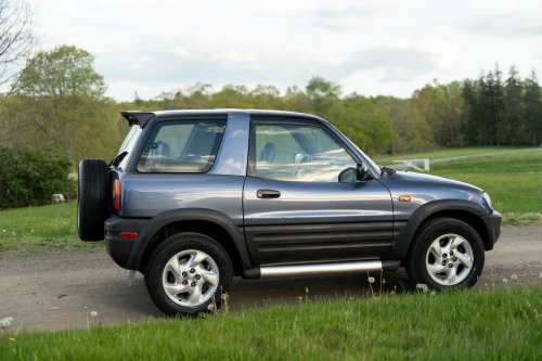 This Three-Pedal Toyota RAV4 Is A Reminder Of Everything The New One Gave Up