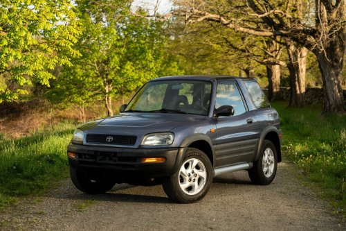 This Three-Pedal Toyota RAV4 Is A Reminder Of Everything The New One Gave Up