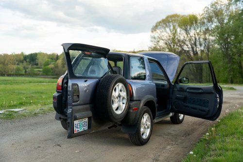 This Three-Pedal Toyota RAV4 Is A Reminder Of Everything The New One Gave Up