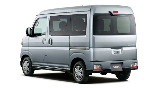 Japan Gets A New Manual Kei Van For $7,200, The Rest Of Us Get Envy
