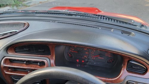 This Daihatsu Kei Hot Hatch Has 5 Speeds, 4 Cylinders, And An American Passport