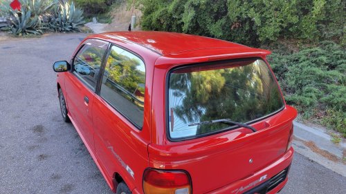 This Daihatsu Kei Hot Hatch Has 5 Speeds, 4 Cylinders, And An American Passport