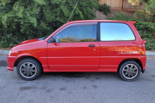 Daihatsu, This Daihatsu Kei Hot Hatch Has 5 Speeds, 4 Cylinders, And An American Passport