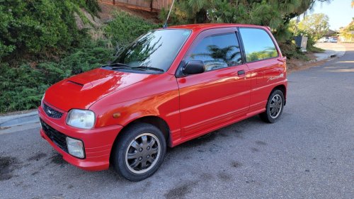 This Daihatsu Kei Hot Hatch Has 5 Speeds, 4 Cylinders, And An American Passport