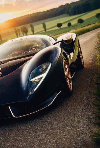 The First De Tomaso P72 Supercar Is Dripping In Rose Gold