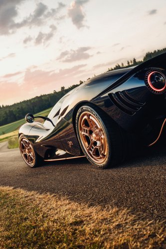 The First De Tomaso P72 Supercar Is Dripping In Rose Gold