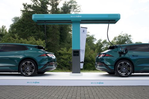 BYD, BYD’s 5-Minute Flash Charging Is Coming To Canada Before Its Cars Are