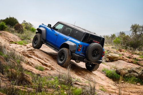 SUV, 8 Out Of 10 Americans Would Rather Take A Gas SUV Off-Road Than An EV