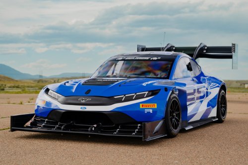 Corvette ZR1X Sets New Pikes Peak Production Record, But Ford Wins Overall