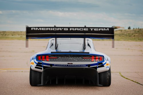 Corvette ZR1X Sets New Pikes Peak Production Record, But Ford Wins Overall