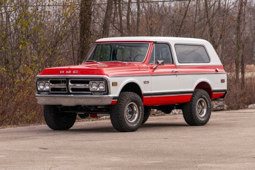 GMC’s New Jimmy Could Revive Its Square Body Look To Fight The Bronco