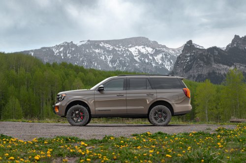 A $130K VelociRaptor Makes The Same Power As An $82K Expedition Tremor
