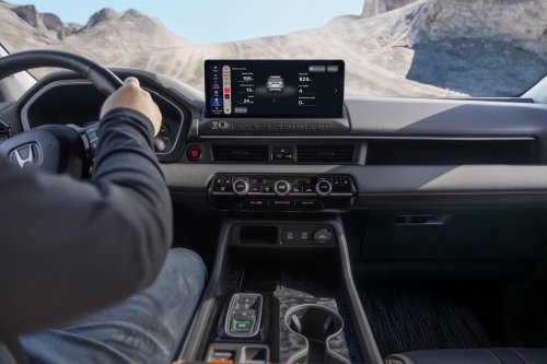 Honda, SUV, Honda’s New App Films Off-Road Runs From An iPhone Stuck Outside Your SUV