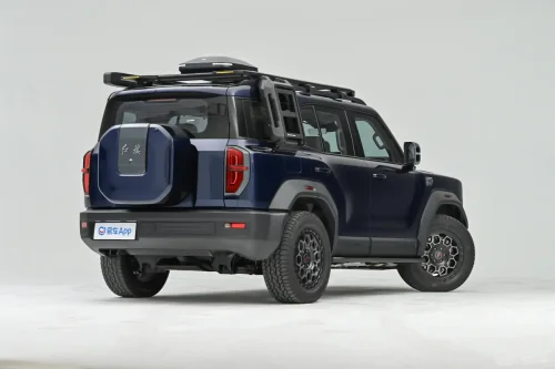 Hongqi’s New Off-Roader Doesn’t Care About Looks, It Cares About Power