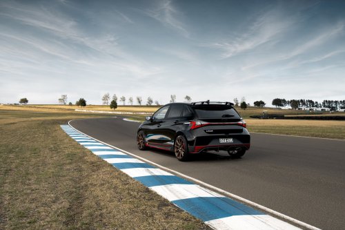 Hyundai, Hyundai i20, Hyundai’s Last Manual i20 N Has Floor Mats Shaped Like Its Tires